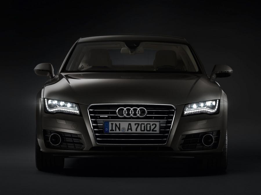  Audi A7 Sportback 3.0 TFSI Quattro 2010 года  (фото 10 из 16)